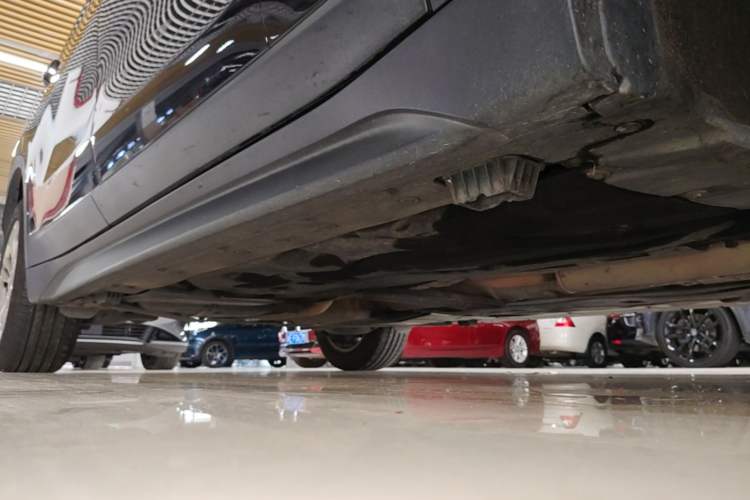 Used BMW X1 2016 sDrive18Li Premium Edition Right Side Sill