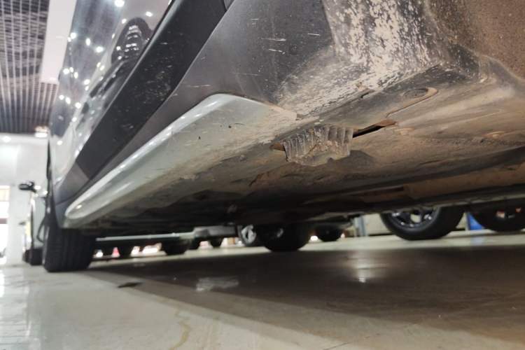 Used BMW X1 2016 sDrive18Li Luxury Model Right Side Sill