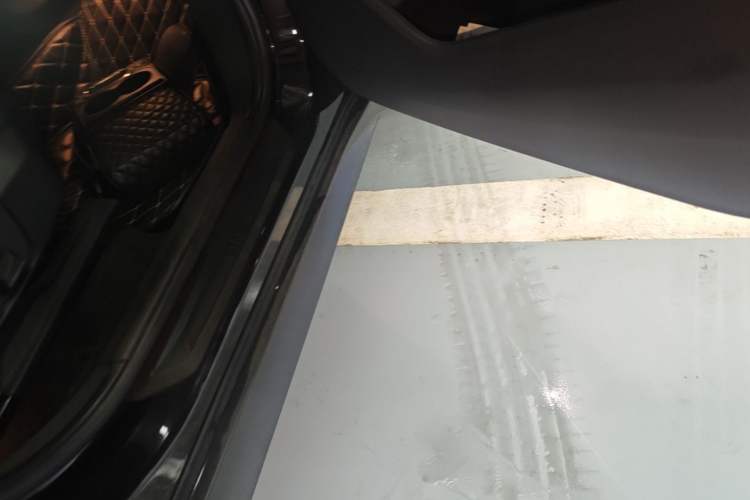 Used BMW X1 2016 sDrive18Li Premium Edition Right Side Sill