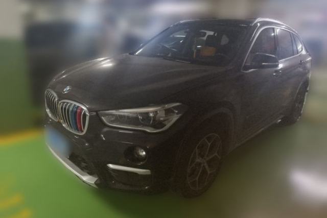 BMW X1 2016 sDrive20Li Luxury Model с пробегом