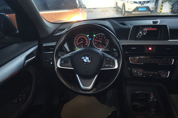 Used BMW X1 2016 sDrive18Li Fashion Model Steering Wheel