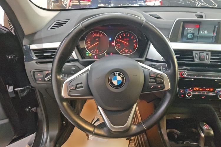Used BMW X1 2016 sDrive18Li Fashion Model Steering Wheel