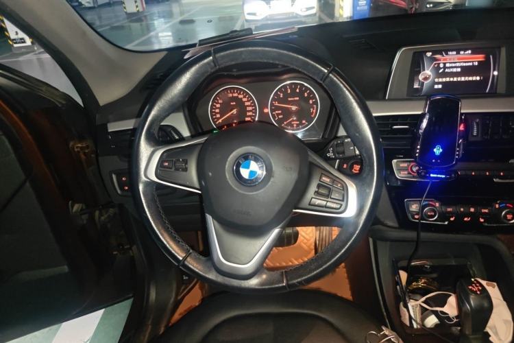 Used BMW X1 2016 sDrive18Li Fashion Model Steering Wheel