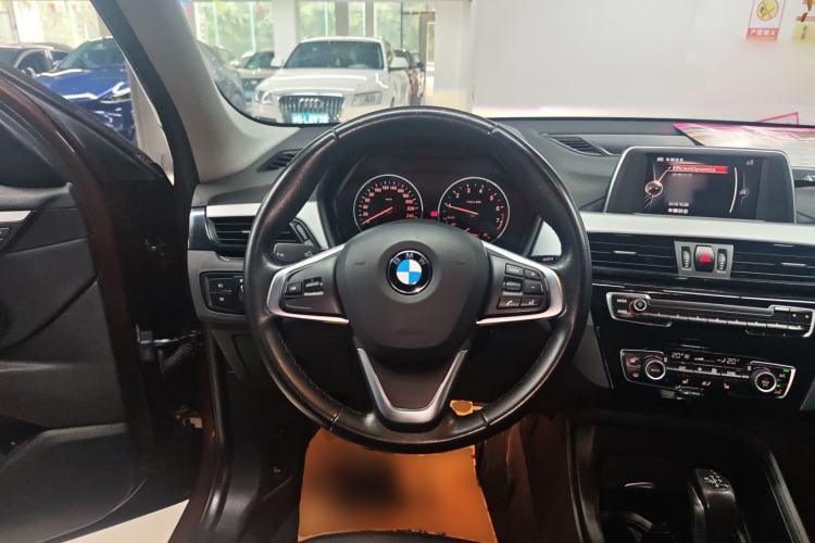 Used BMW X1 2016 sDrive18Li Premium Edition Steering Wheel
