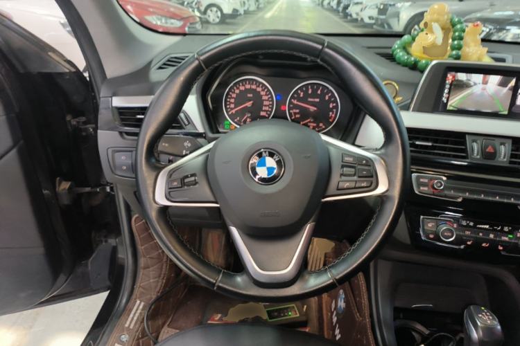 Used BMW X1 2016 sDrive18Li Premium Edition Steering Wheel