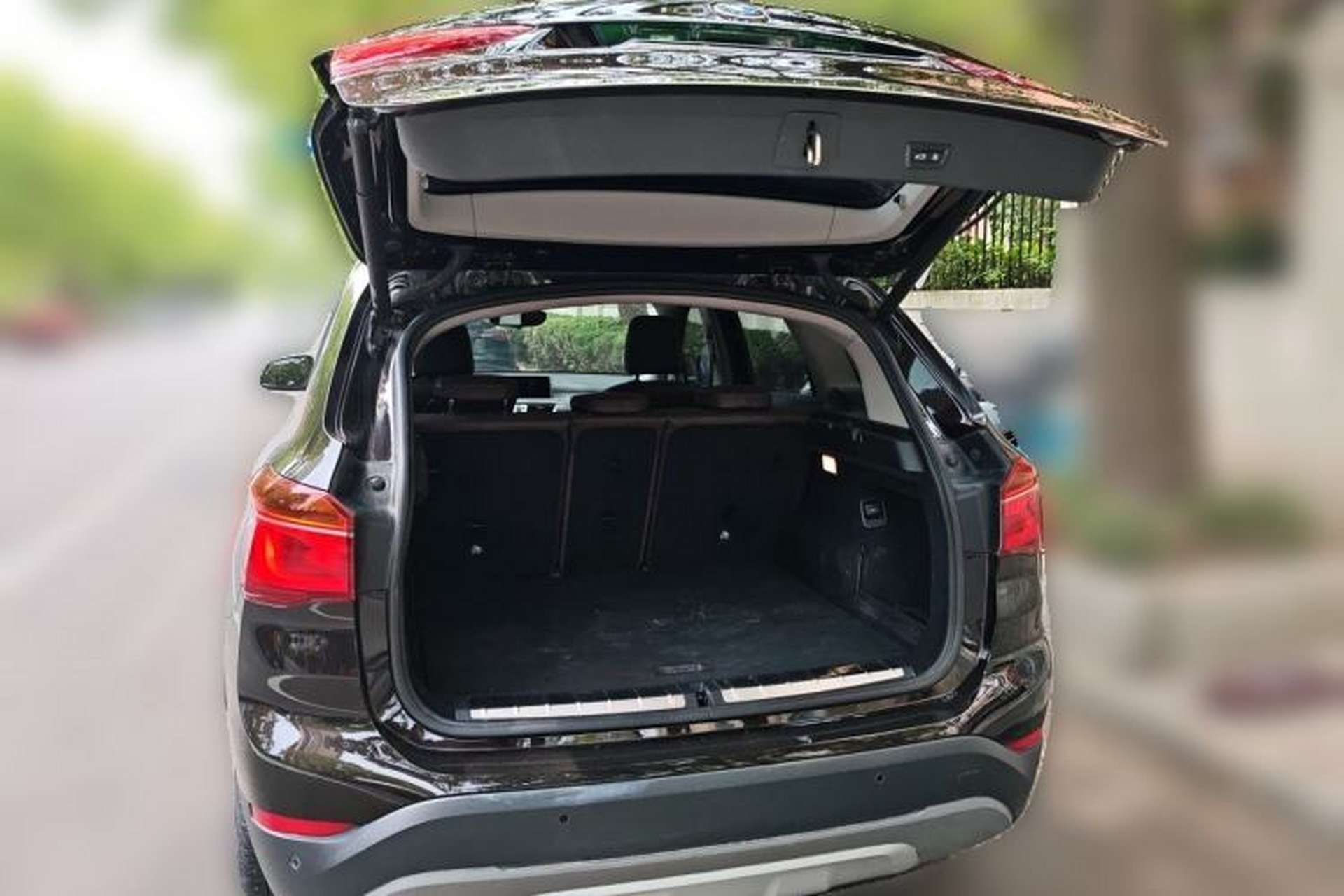 Used BMW X1 2016 sDrive18Li Luxury Model Trunk