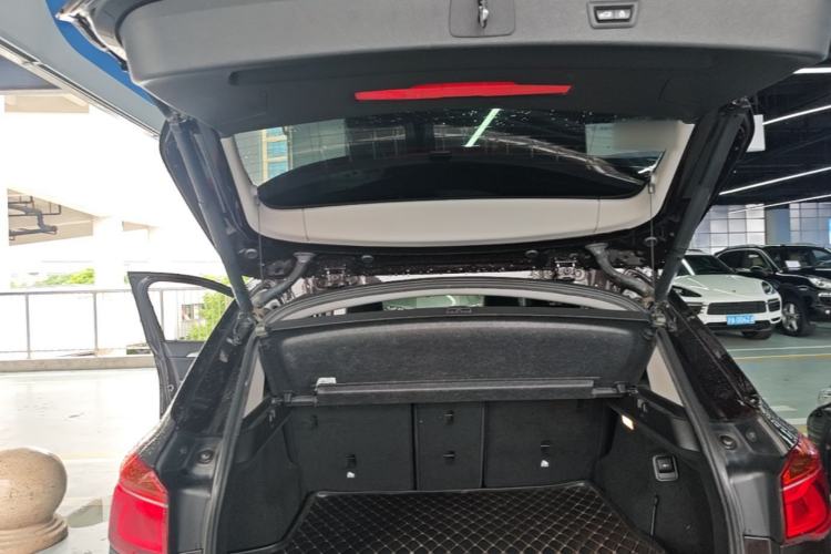 Used BMW X1 2016 sDrive18Li Premium Edition Trunk