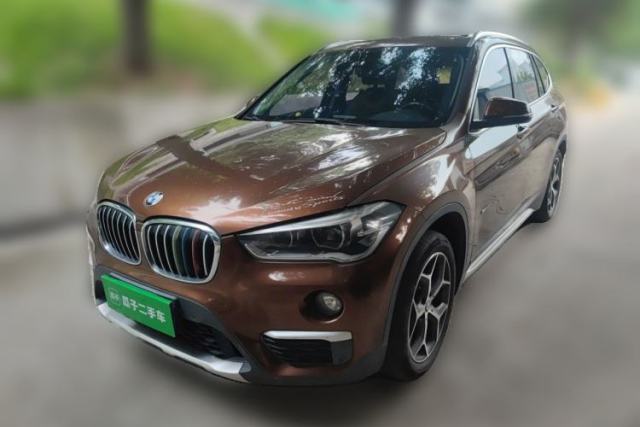 Ojetý BMW X1 2016 sDrive20Li Luxury Model