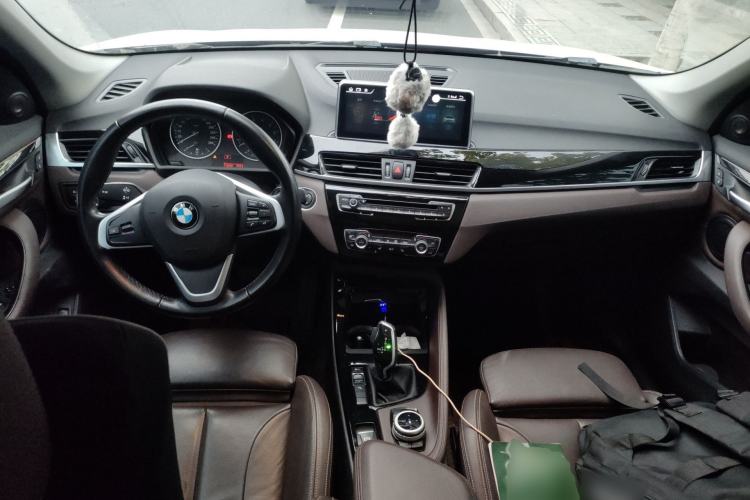 Used BMW X1 2016 sDrive18Li Luxury Model Center Console