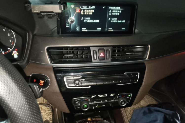 Used BMW X1 2016 xDrive20Li Luxury Model Audio And AC Panel