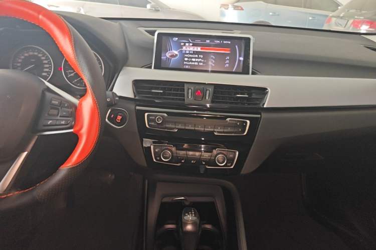 Used BMW X1 2016 sDrive18Li Premium Edition Audio And AC Panel