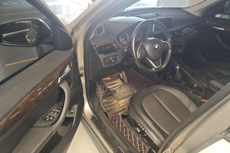 Used BMW X1 2016 sDrive18Li Premium Edition Driver Seat