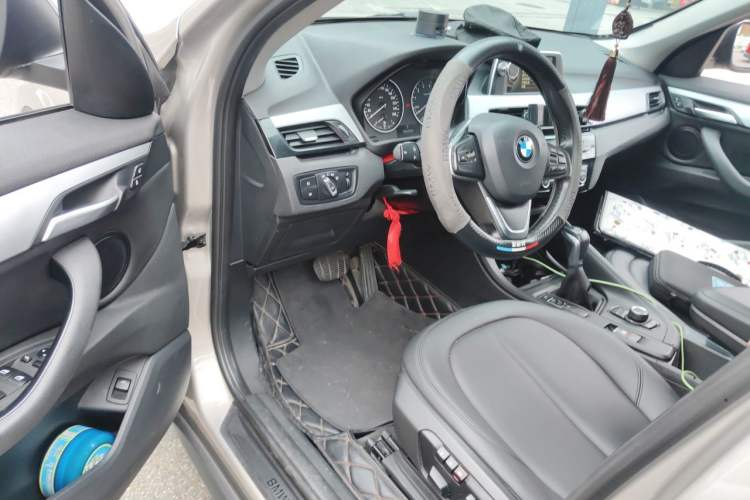 Used BMW X1 2016 sDrive18Li Premium Edition Driver Seat