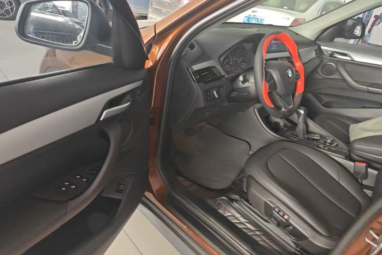 Used BMW X1 2016 sDrive18Li Premium Edition Driver Seat