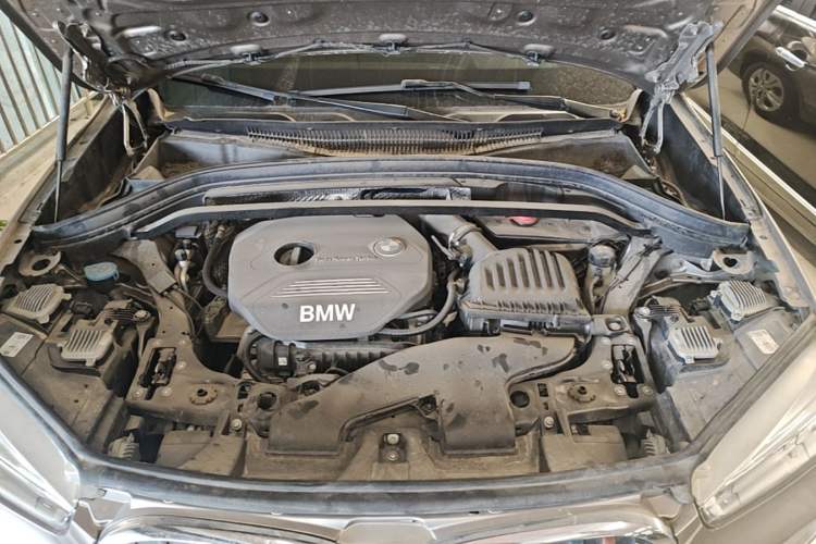 Used BMW X1 2016 sDrive18Li Premium Edition Engine Bay