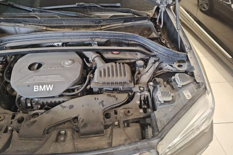 Used BMW X1 2016 sDrive18Li Premium Edition Engine Bay Left