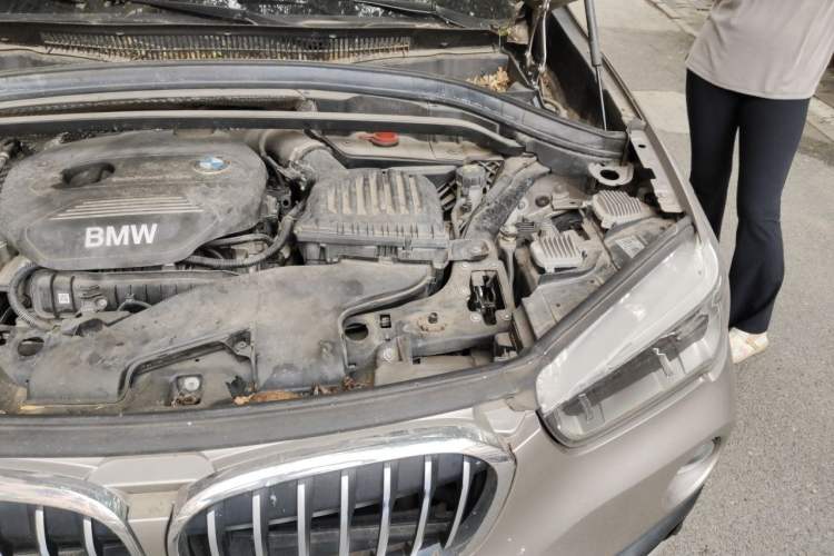 Used BMW X1 2016 sDrive18Li Premium Edition Engine Bay Left