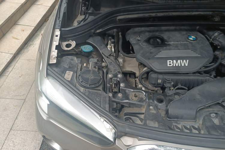 Used BMW X1 2016 sDrive18Li Fashion Model Engine Bay Right
