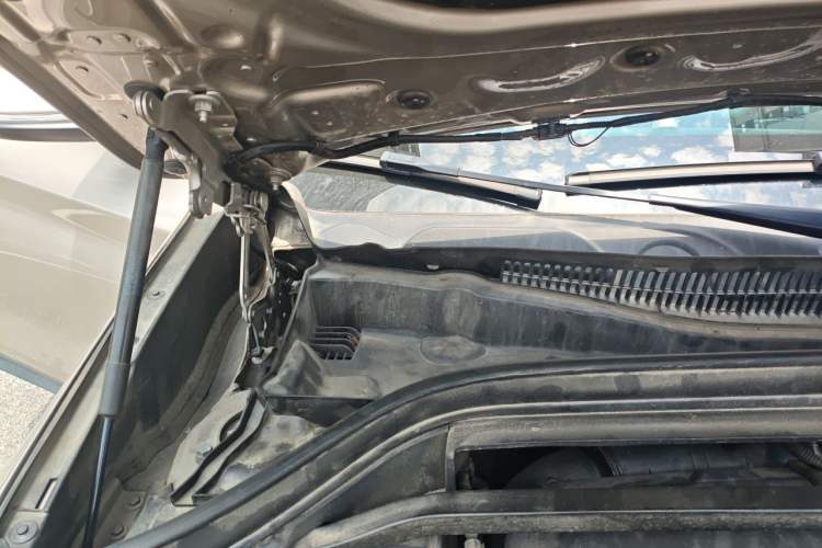 Used BMW X1 2016 sDrive18Li Luxury Model Engine Bay Right