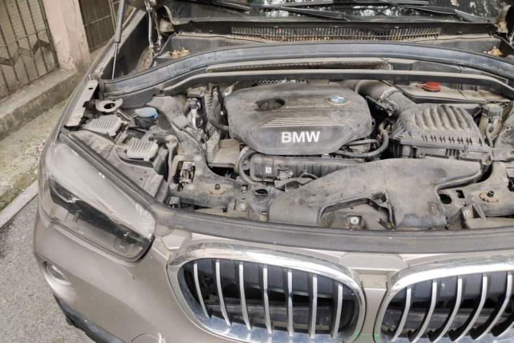 Used BMW X1 2016 sDrive18Li Premium Edition Engine Bay Right