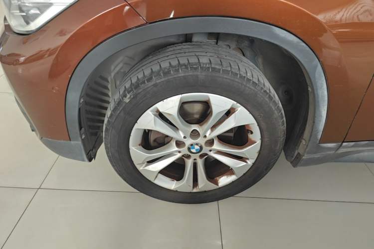 Used BMW X1 2016 sDrive18Li Premium Edition Exterior 4