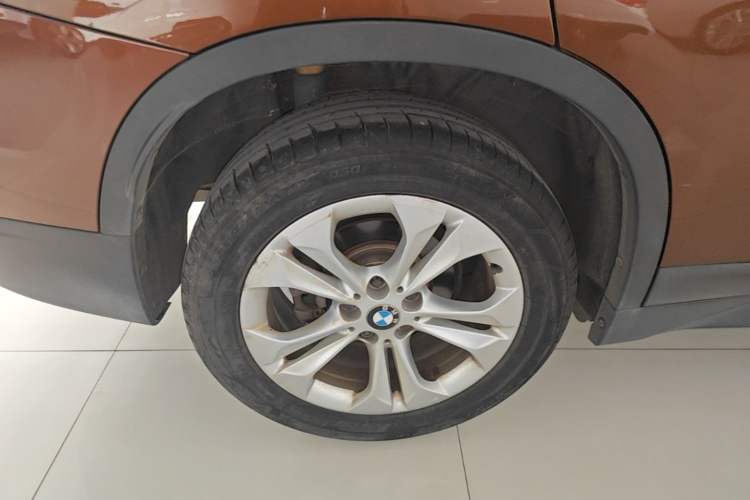 Used BMW X1 2016 sDrive18Li Premium Edition Exterior 5