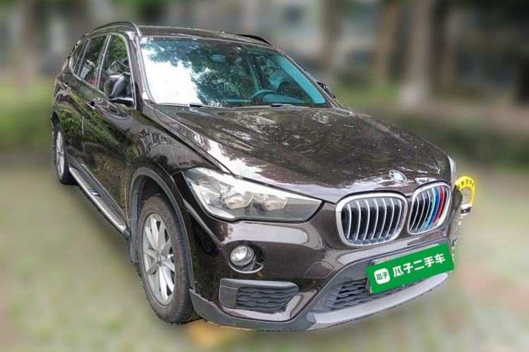 Used BMW X1 2016 sDrive18Li Fashion Model Front Right 45 Deg