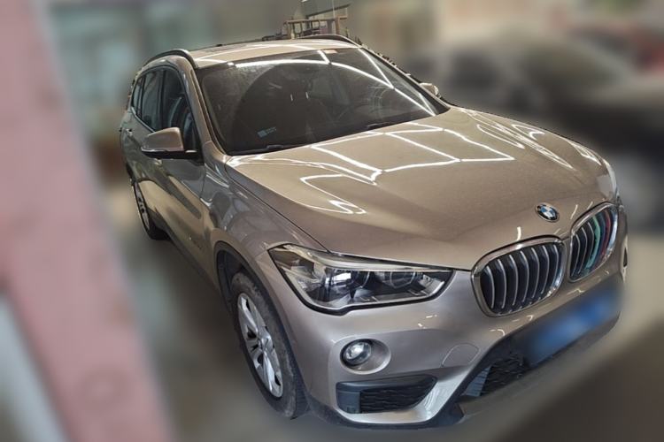 Used BMW X1 2016 sDrive18Li Premium Edition Front Right 45 Deg