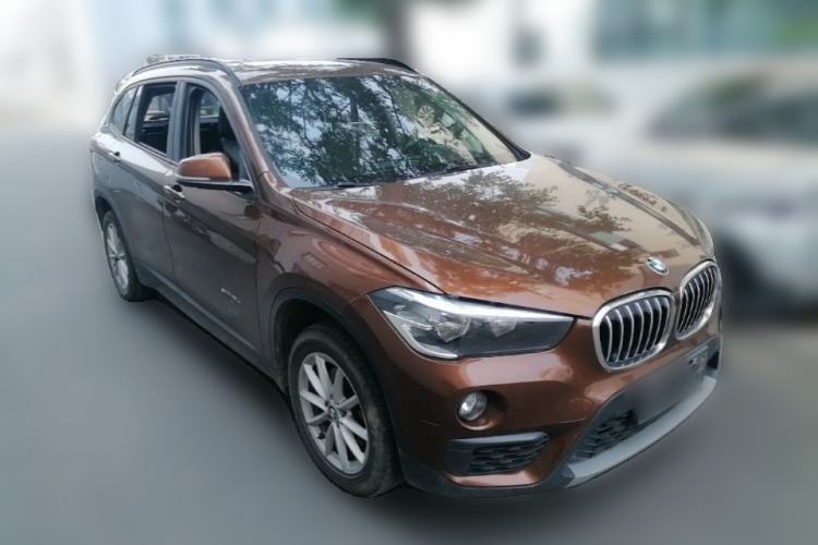 Used BMW X1 2016 sDrive18Li Fashion Model Front Right 45 Deg