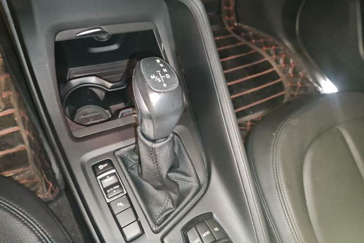 Used BMW X1 2016 sDrive18Li Premium Edition Gear Lever