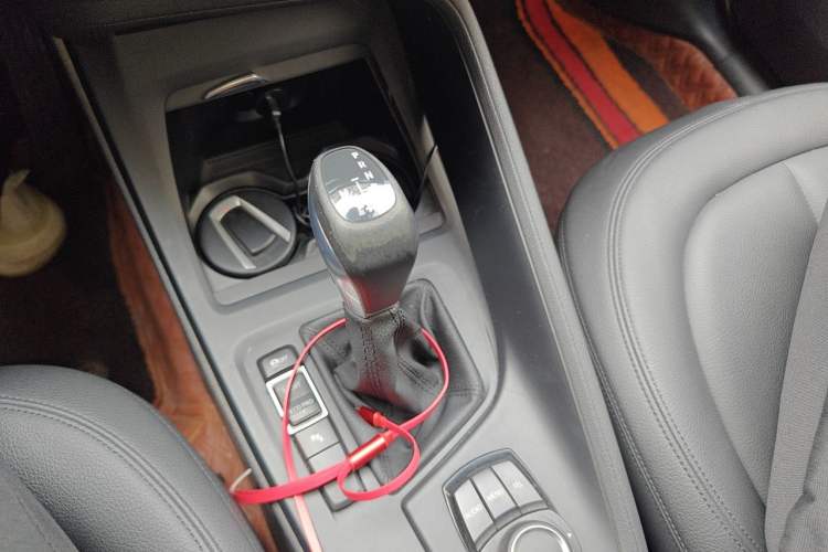 Used BMW X1 2016 sDrive18Li Premium Edition Gear Lever