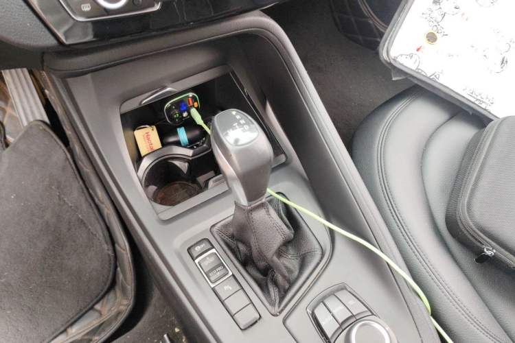 Used BMW X1 2016 sDrive18Li Premium Edition Gear Lever