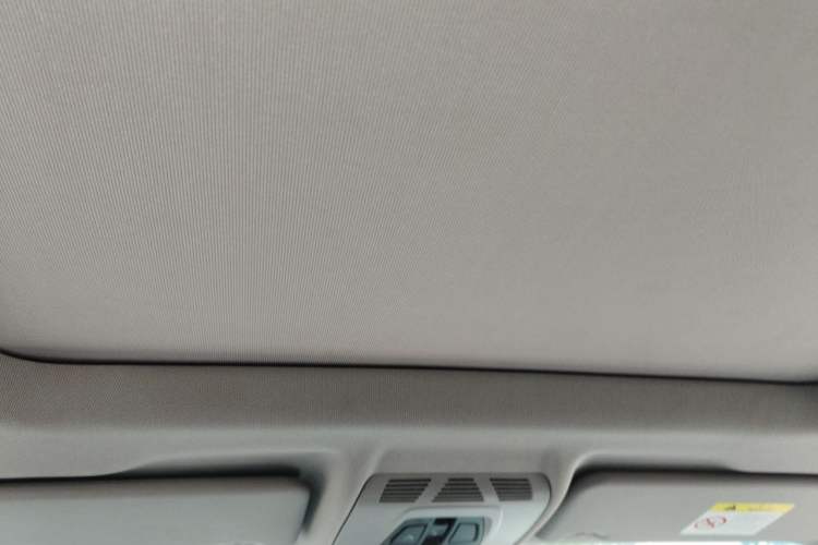 Used BMW X1 2016 sDrive18Li Premium Edition Headliner