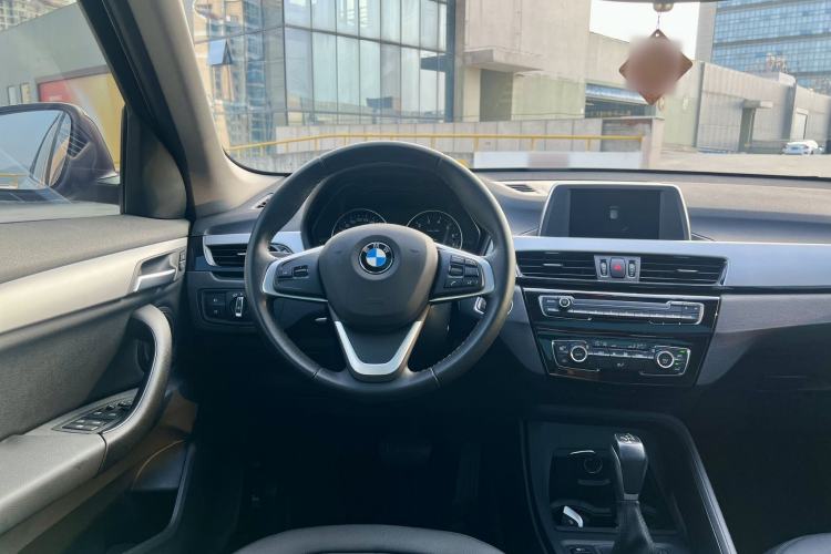Used BMW X1 2016 sDrive18Li Fashion Model Interior 5