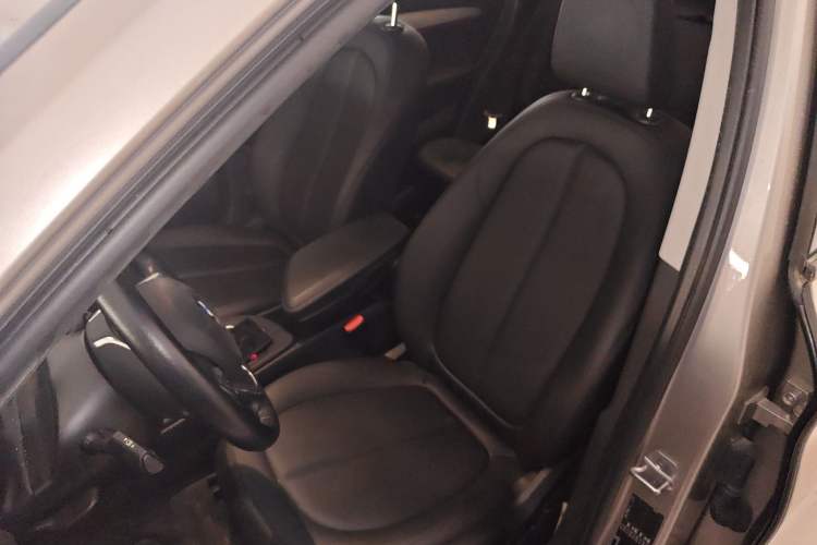 Used BMW X1 2016 sDrive18Li Fashion Model Left Front Seat