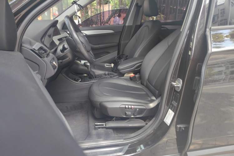 Used BMW X1 2016 sDrive18Li Premium Edition Left Front Seat