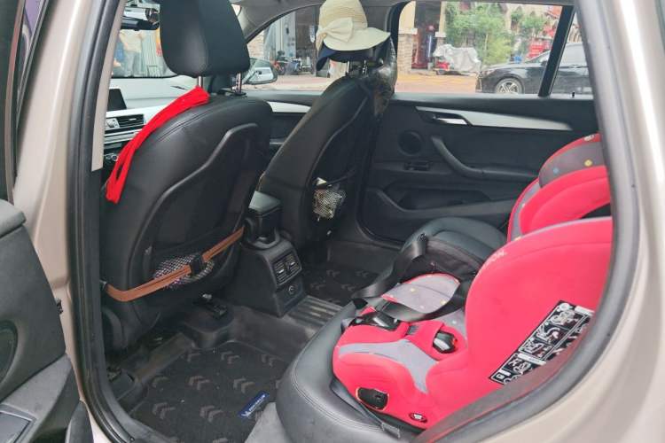 Used BMW X1 2016 sDrive18Li Fashion Model Left Rear Seat