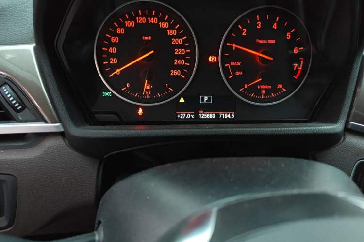 Used BMW X1 2016 sDrive18Li Luxury Model Odometer Close Up