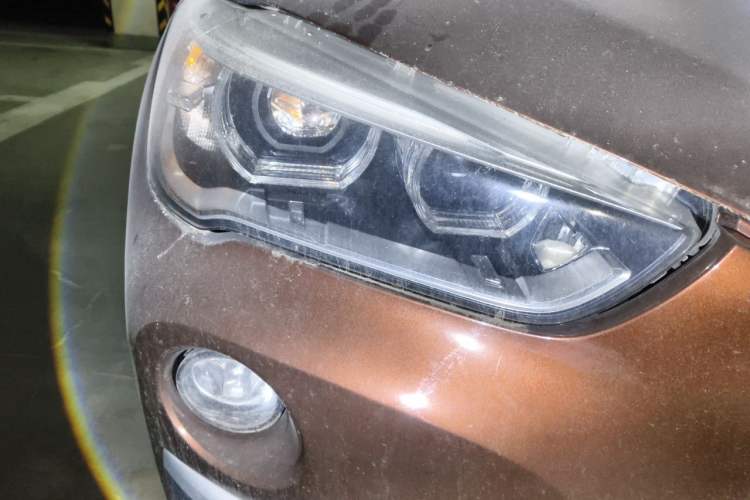 Used BMW X1 2016 xDrive20Li Luxury Model Right Front Headlight