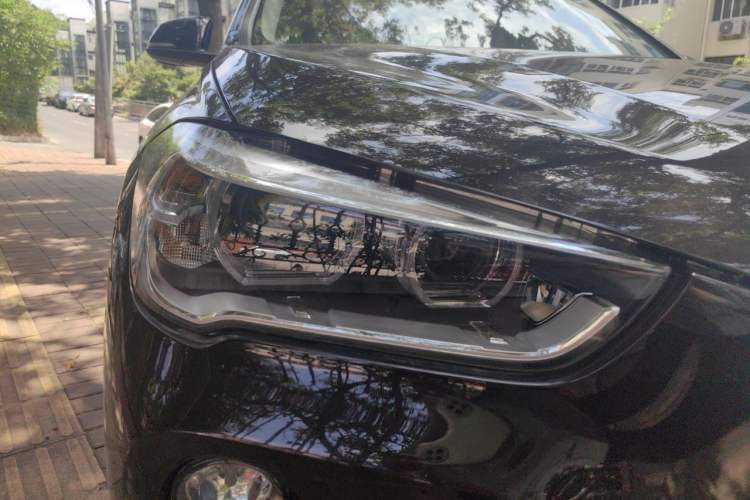 Used BMW X1 2016 sDrive18Li Premium Edition Right Front Headlight