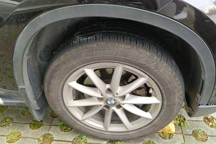 Used BMW X1 2016 sDrive18Li Fashion Model Right Front Wheel Hub