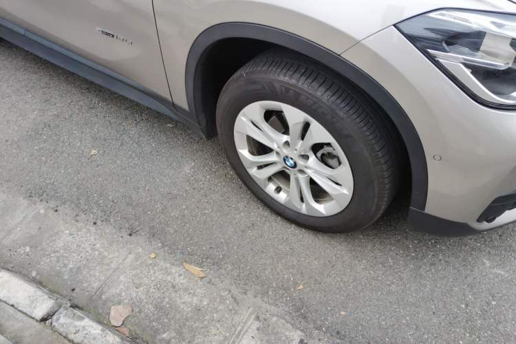 Used BMW X1 2016 sDrive18Li Premium Edition Right Front Wheel Hub