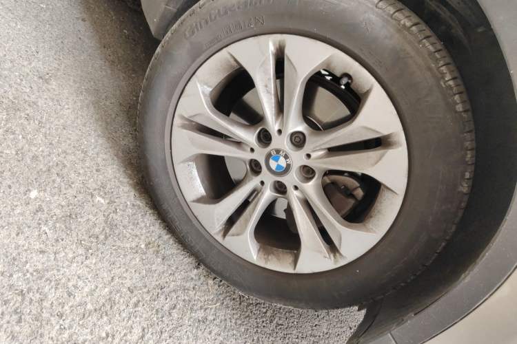 Used BMW X1 2016 sDrive18Li Premium Edition Right Front Wheel Hub