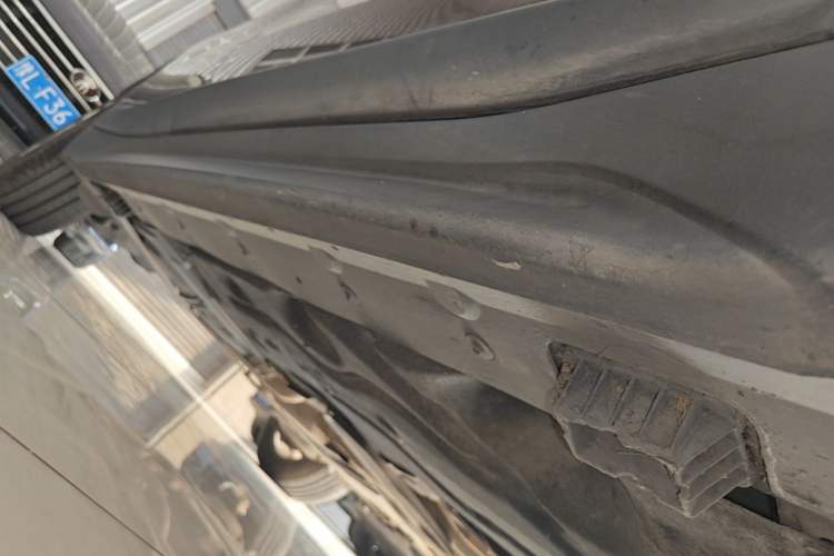 Used BMW X1 2016 sDrive18Li Premium Edition Right Side Sill