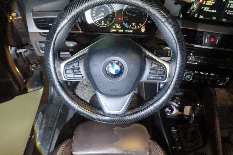 Used BMW X1 2016 xDrive20Li Luxury Model Steering Wheel