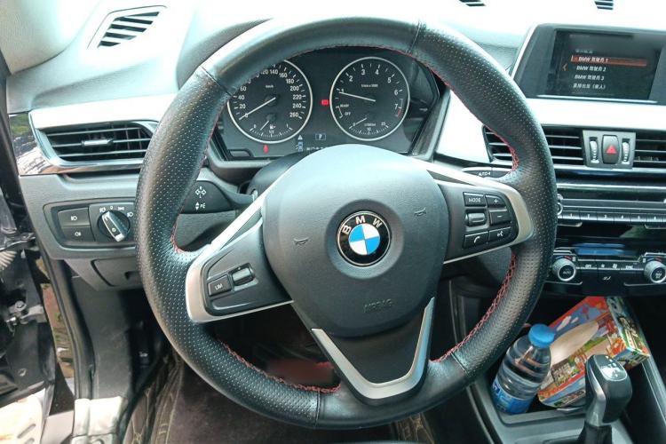 Used BMW X1 2016 sDrive18Li Fashion Model Steering Wheel