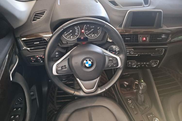 Used BMW X1 2016 sDrive18Li Premium Edition Steering Wheel