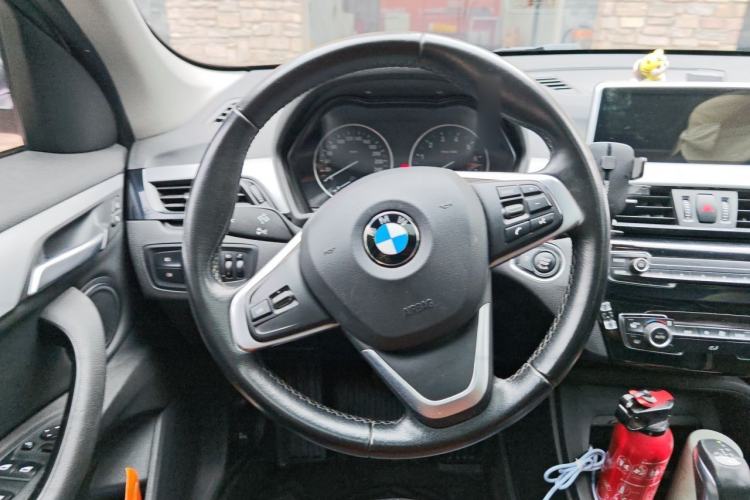 Used BMW X1 2016 sDrive18Li Fashion Model Steering Wheel