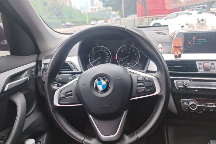 Used BMW X1 2016 sDrive18Li Premium Edition Steering Wheel