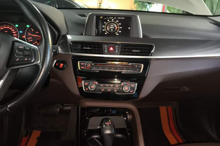 Used BMW X1 2016 sDrive20Li Luxury Model Audio And AC Panel